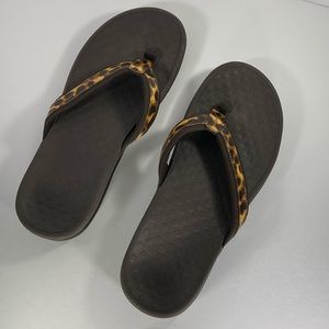 Vionic Tide II flip flops